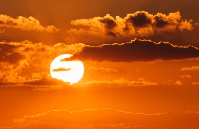 Alerta laranja : SC enfrenta nova onda de calor com temperaturas de até 40ºC