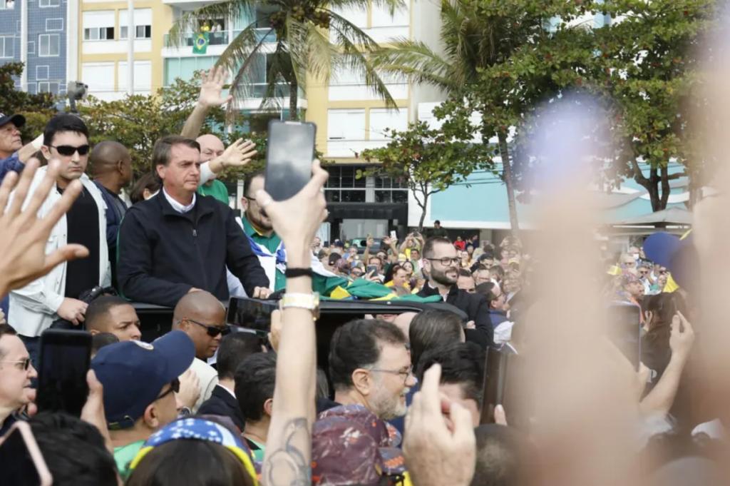 Jair Bolsonaro desembarca em Santa Catarina