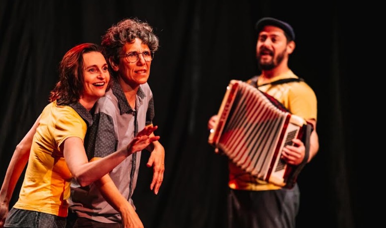 Teatro vira ferramenta para promover a cultura da paz em escolas de Joinville